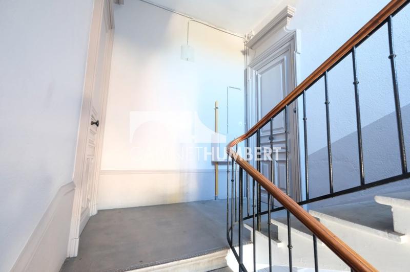 Appartement - 170 m² - 6 pièces