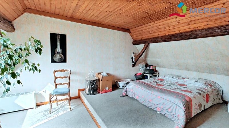 Maison ancienne - 198 m² - 8 pièces