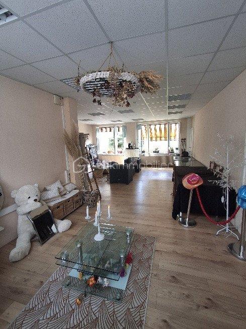 Maison de village - 250 m² - 8 pièces