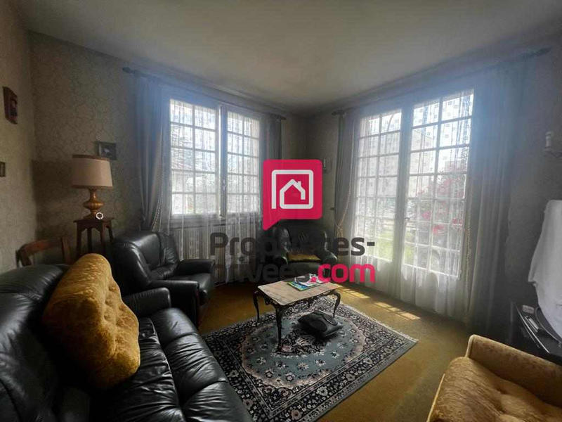 Maison - 205 m² - 8 pièces