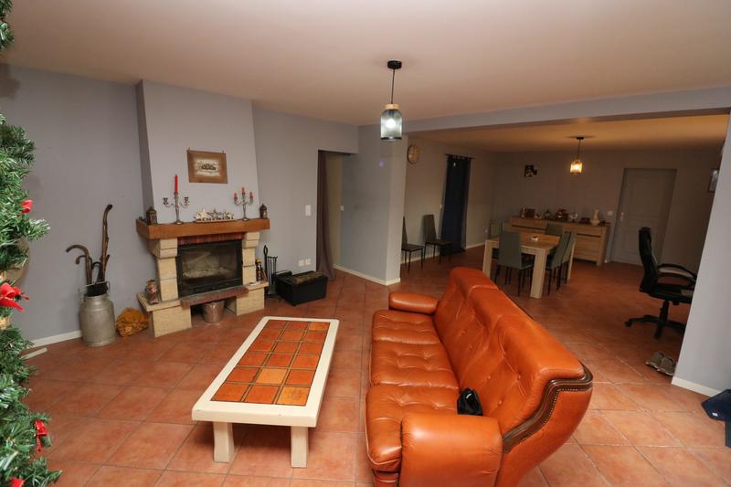 Maison - 179 m² - 5 pièces