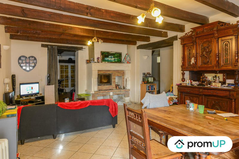 Maison - 256 m² - 7 pièces