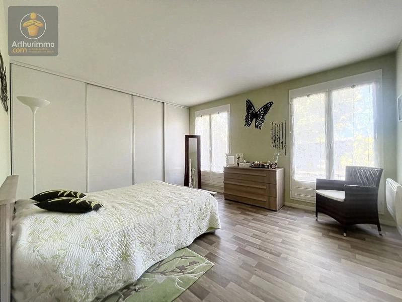 Maison - 176 m² - 7 pièces