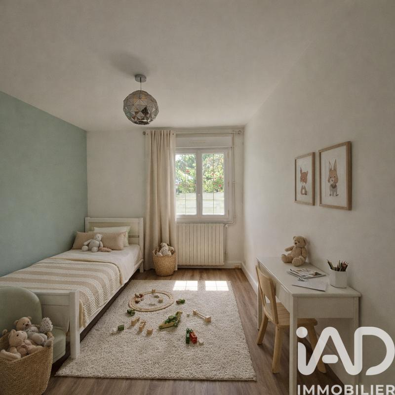 Maison - 90 m² - 5 pièces