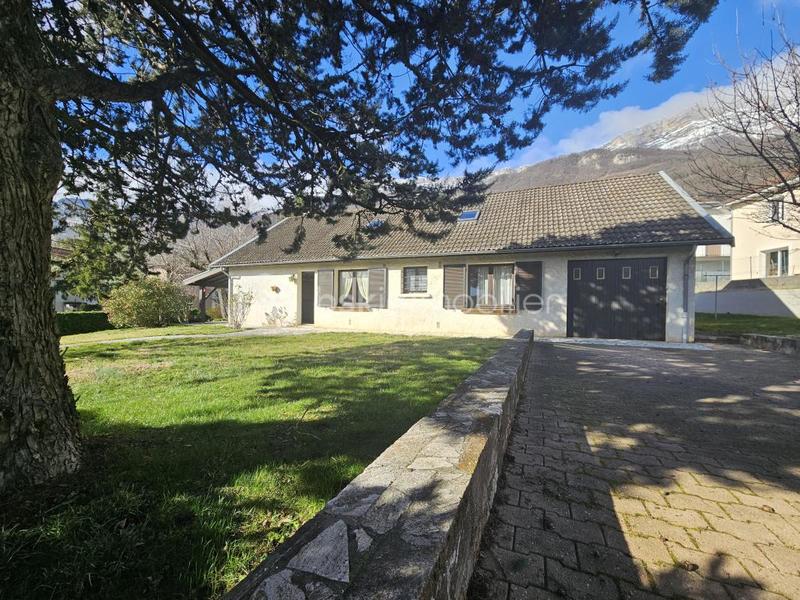 Maison - 150 m² - 8 pièces