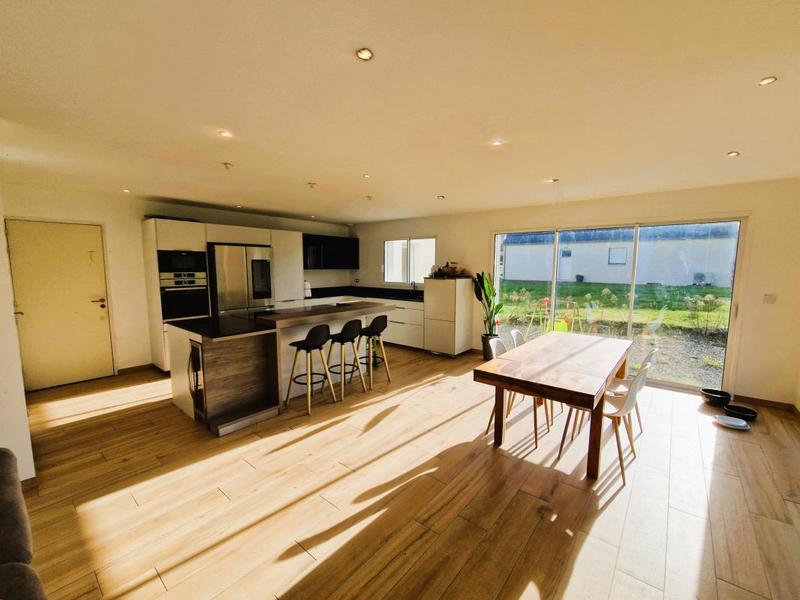 Maison - 126 m² - 6 pièces