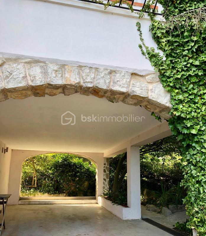 Villa - 178 m² - 6 pièces