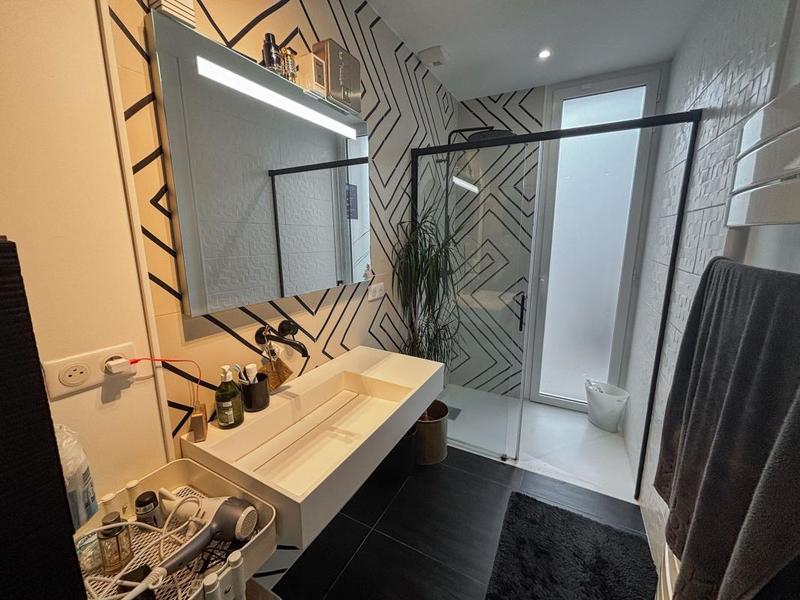 Villa - 200 m² - 6 pièces