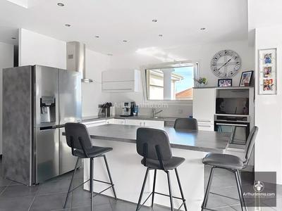 Maison - 145 m² - 6 pièces