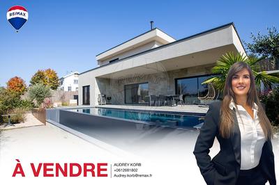 Villa - 183 m² - 6 pièces