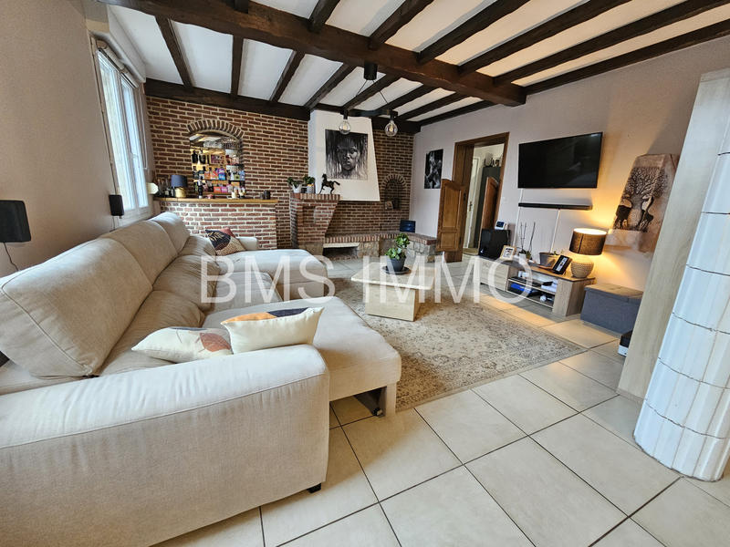 Maison - 93 m² - 4 pièces