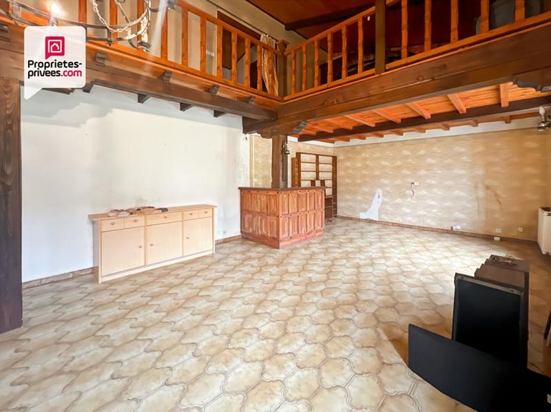 Maison - 185 m² - 5 pièces