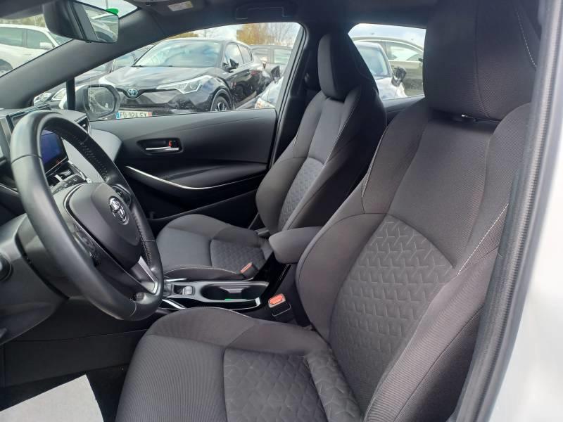 Toyota Corolla Pro Hybride 122h Dynamic Business + Programme Beyond Zero Academy