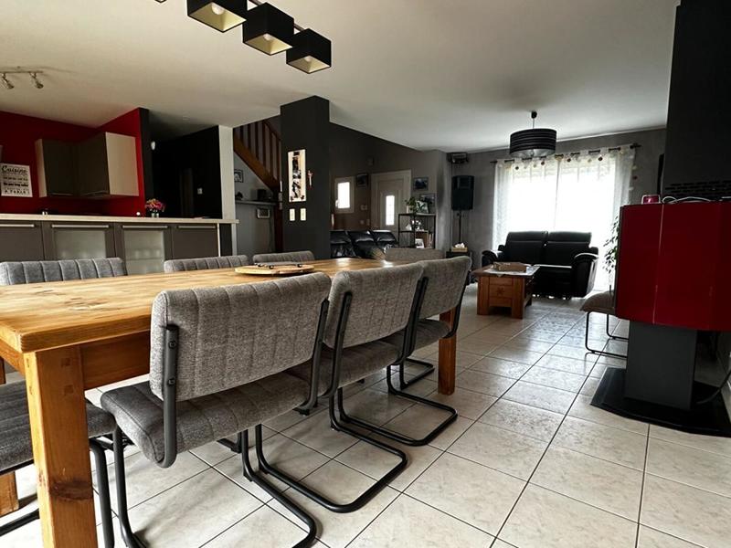 Maison - 182 m² - 6 pièces