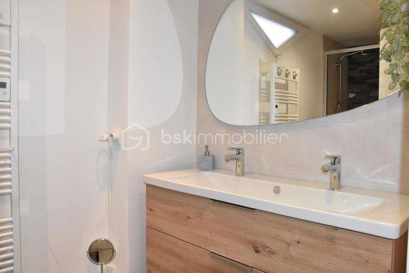 Maison - 102 m² - 5 pièces