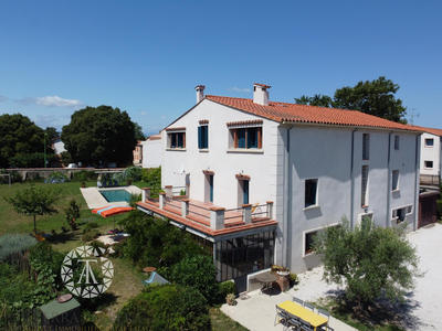 Propriété - 504 m² - 12 pièces