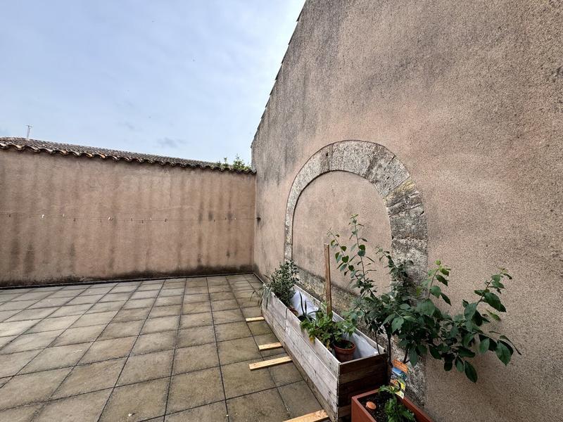 Maison - 186 m² - 3 pièces