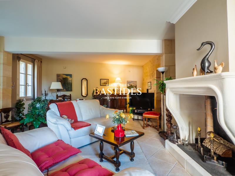 Maison ancienne - 187 m² - 6 pièces