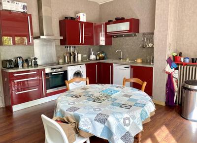 Maison - 135 m² - 8 pièces