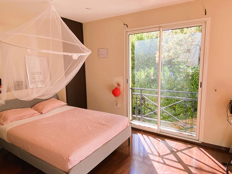 Villa - 234 m² - 6 pièces