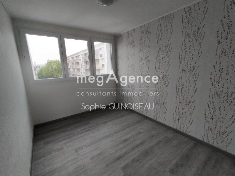 Appartement - 77 m² - 5 pièces