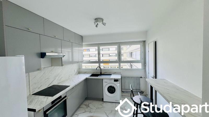 Chambre - 12 m² - 1 pièce