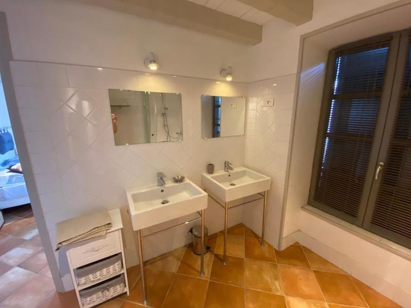 Maison de ville - 334 m² - 7 pièces