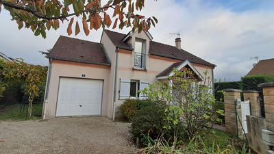 Maison - 107 m² - 6 pièces