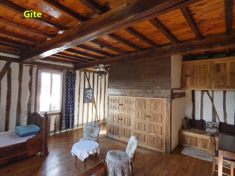 Maison - 370 m² - 11 pièces