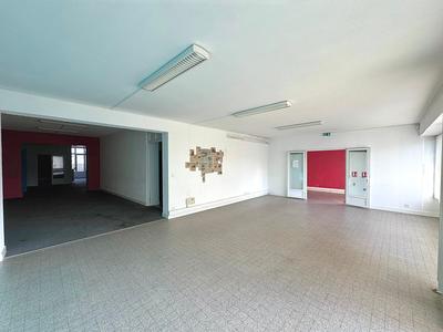 Local commercial - 202 m² - 8 pièces
