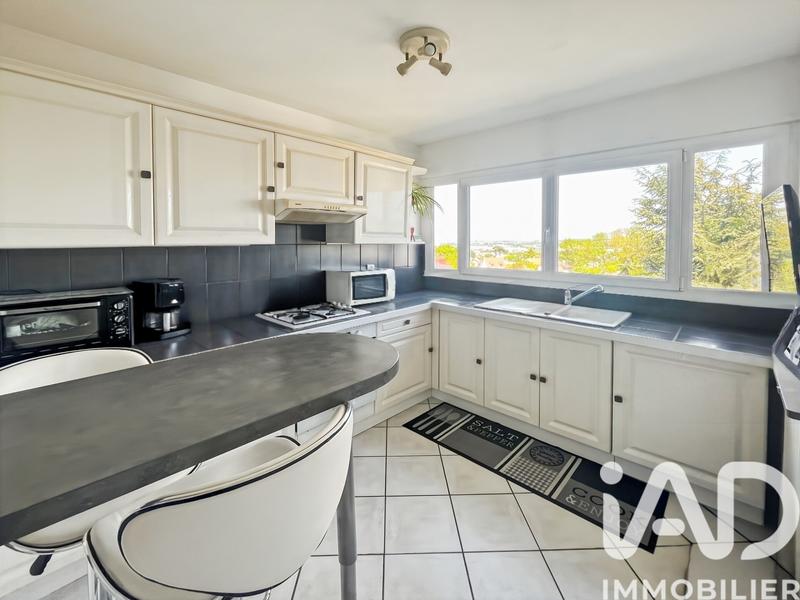 Appartement - 77 m² - 4 pièces