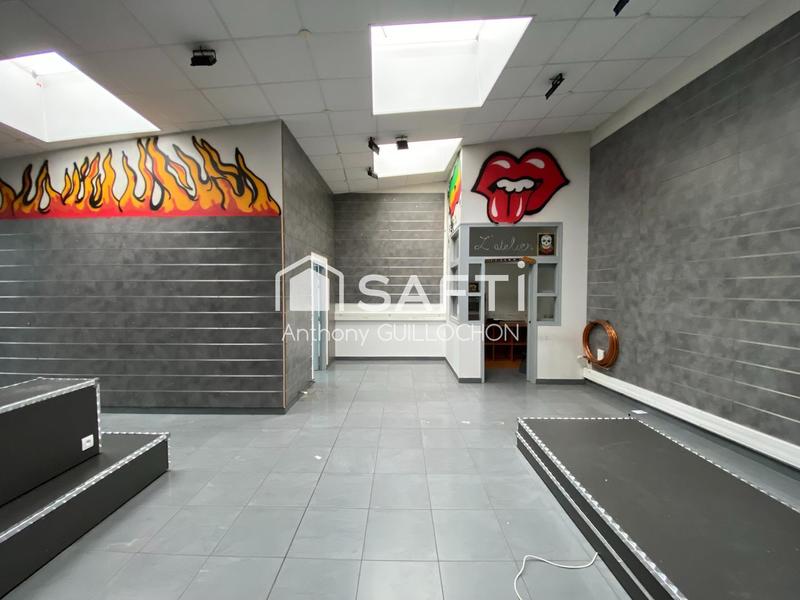 Local commercial - 638 m² - 8 pièces