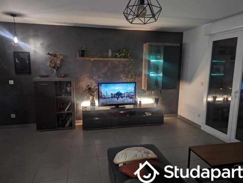 Chambre - 10 m² - 1 pièce