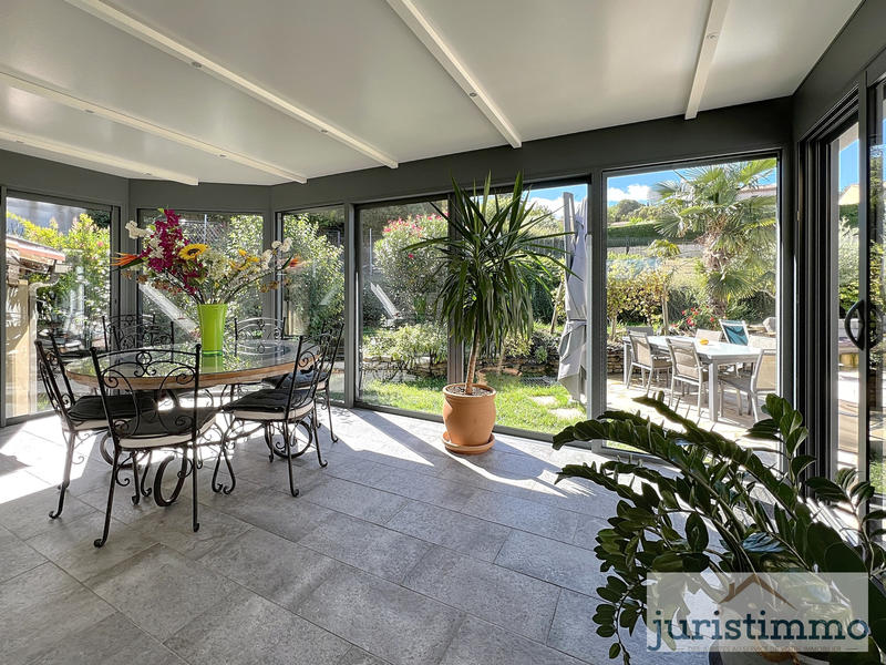 Villa - 111 m² - 6 pièces