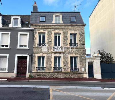 Maison de maîtres - 172 m² - 7 pièces