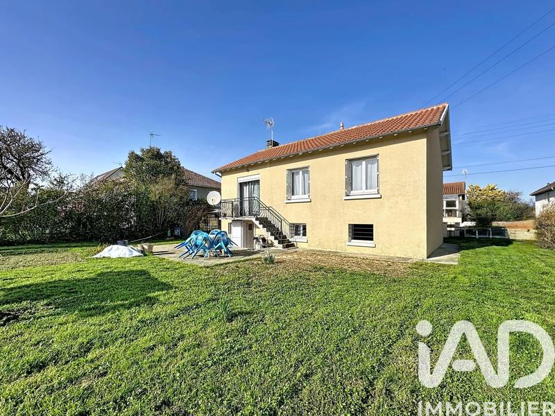 Maison - 104 m² - 4 pièces