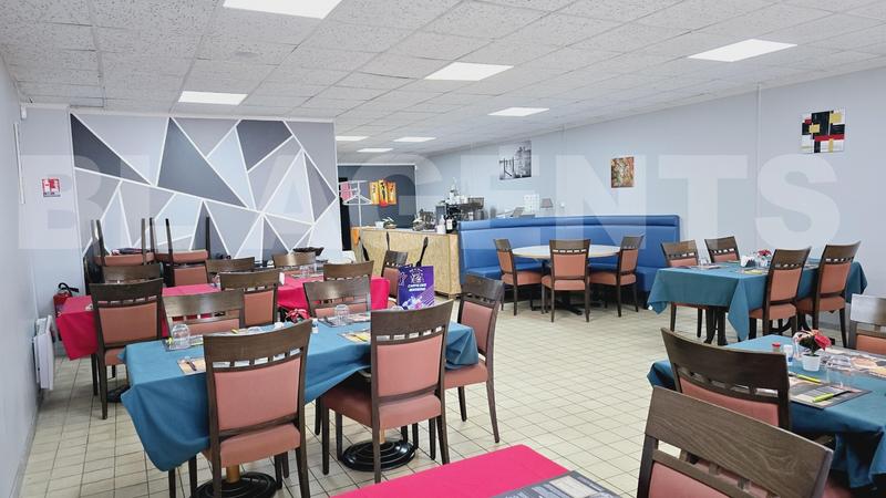 Maison - 400 m² - 5 pièces