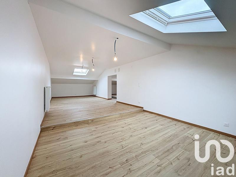 Maison - 250 m² - 10 pièces