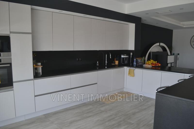 Bastide - 330 m² - 7 pièces