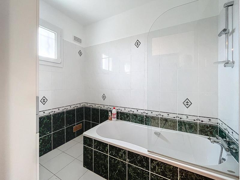 Maison - 81 m² - 3 pièces