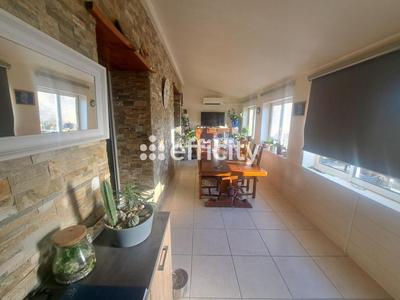 Maison - 93 m² - 4 pièces