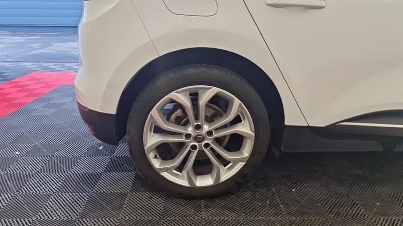 Renault Scénic IV blue dci 120 edc business