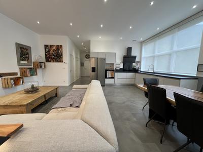 Appartement - 95 m² - 4 pièces