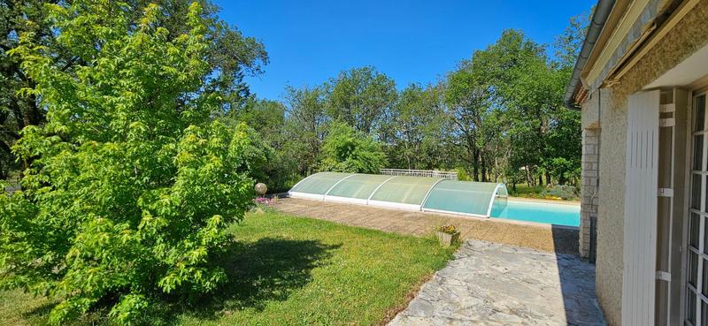 Maison - 236 m² - 11 pièces