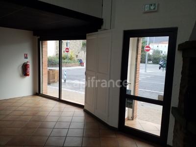 Local commercial - 121 m²
