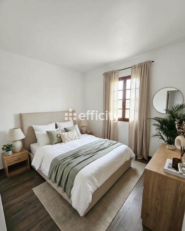 Villa - 200 m² - 8 pièces