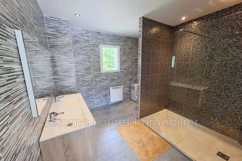 Maison contemporaine - 250 m² - 5 pièces