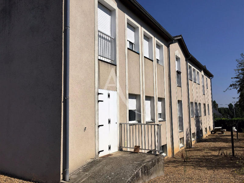 Immeuble - 33 pièces