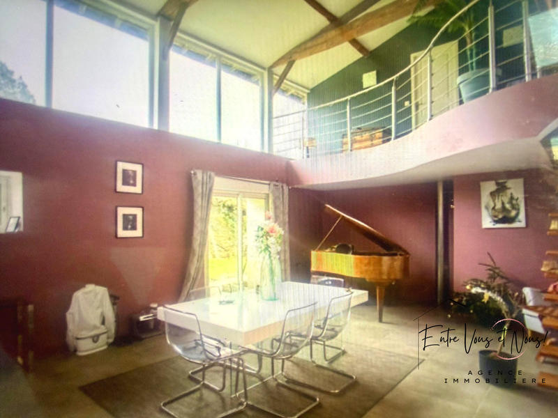 Maison ancienne - 243 m² - 10 pièces