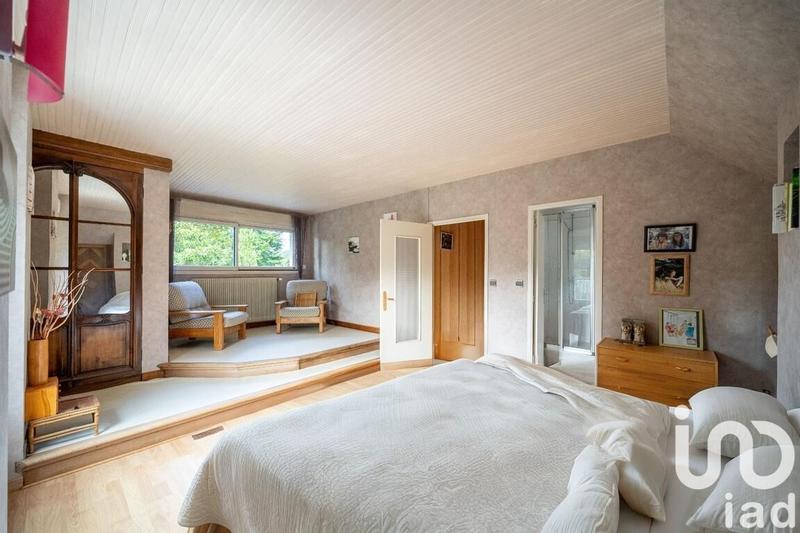 Maison - 346 m² - 11 pièces